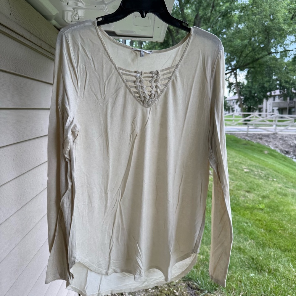 BKE Women's long-sleeved shirt large